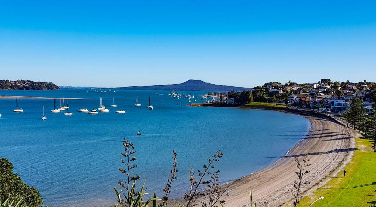 Sunset Beach coastal erosion, Port Waikato